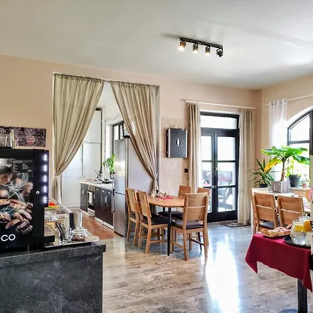Apartment Grand V Centru