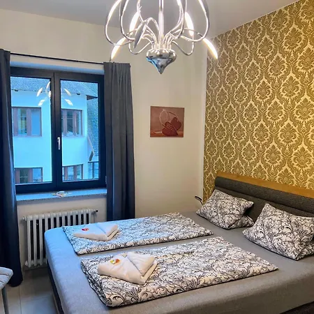 Apartment Grand V Centru *